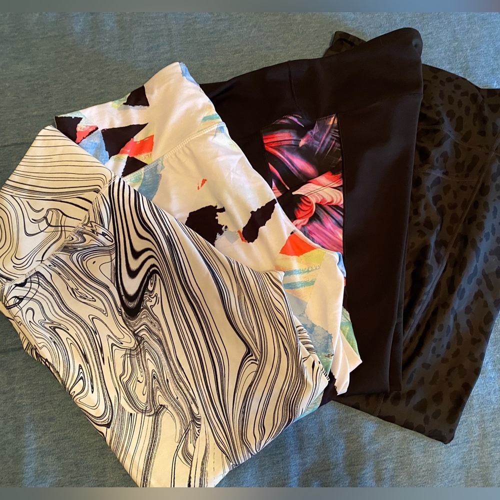 Stylish Patterned Leggings Set